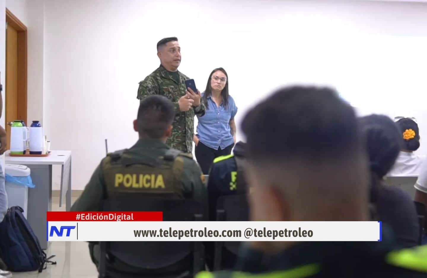Desplazamiento forzado en Cantagallo y Barrancabermeja, desplazamiento forzado en Cantagallo, conflicto armado en Cantagallo, desplazados en Barrancabermeja, desplazamiento sur de Bolívar, crisis humanitaria en Cantagallo, violencia en Cantagallo y San Pablo, enfrentamientos en Cantagallo, apoyo a desplazados en Barrancabermeja, autoridades en Barrancabermeja.