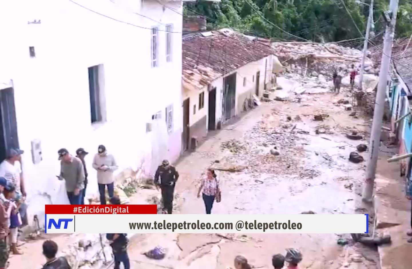 emergencia en San Vicente de Chucurí, creciente de quebrada Las Cruces, viviendas destruidas en San Vicente de Chucurí, ayudas humanitarias en Santander, familias afectadas en San Vicente de Chucurí, gobernador Juvenal Díaz Mateus, gestión del riesgo en Santander, reubicación de familias en San Vicente de Chucurí, quebrada Las Cruces desbordamiento, obras de mitigación en San Vicente de Chucurí.