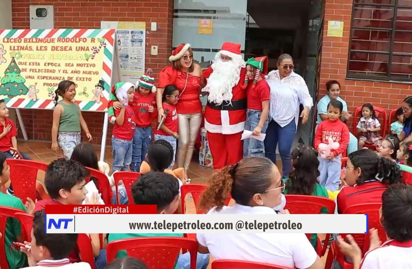 Novena de Navidad en el Liceo Bilingüe Rodolfo R. Ginas, celebración navideña escolar, cierre de año académico, tradición navideña educativa, actividades solidarias en Navidad, ayuda a ancianatos en Navidad, recolección de alimentos navideña, villancicos en el colegio, enseñanza de valores en Navidad, unión y solidaridad escolar.