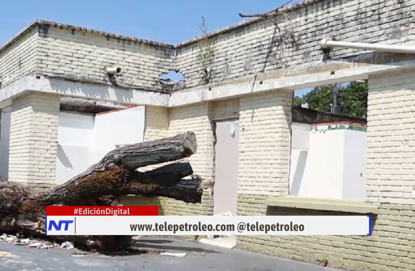 demolición casas fiscales Barrancabermeja, demolición en Barrancabermeja, recuperación de espacio público Barrancabermeja, seguridad en Barrancabermeja, casas fiscales abandonadas, intervención urbanística Barrancabermeja, demolición de viviendas fiscales, erradicación de inseguridad en Barrancabermeja, proyecto de recuperación urbana, demolición de estructuras abandonadas.