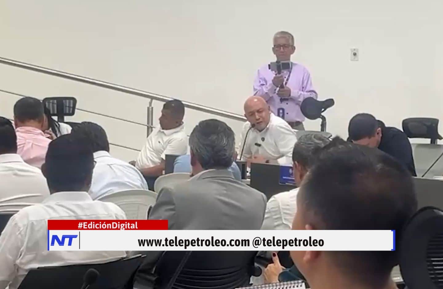 Demanda contra tasa de seguridad en Santander, tasa de seguridad Santander, ordenanza tasa de seguridad Bucaramanga, impacto económico tasa de seguridad Santander, demanda tribunal administrativo Santander, análisis fiscal tasa de seguridad, Cristian Avendaño demanda Santander, propuesta alternativas seguridad Santander, medidas fiscales en Santander, impacto inflación tasa de seguridad Santander.