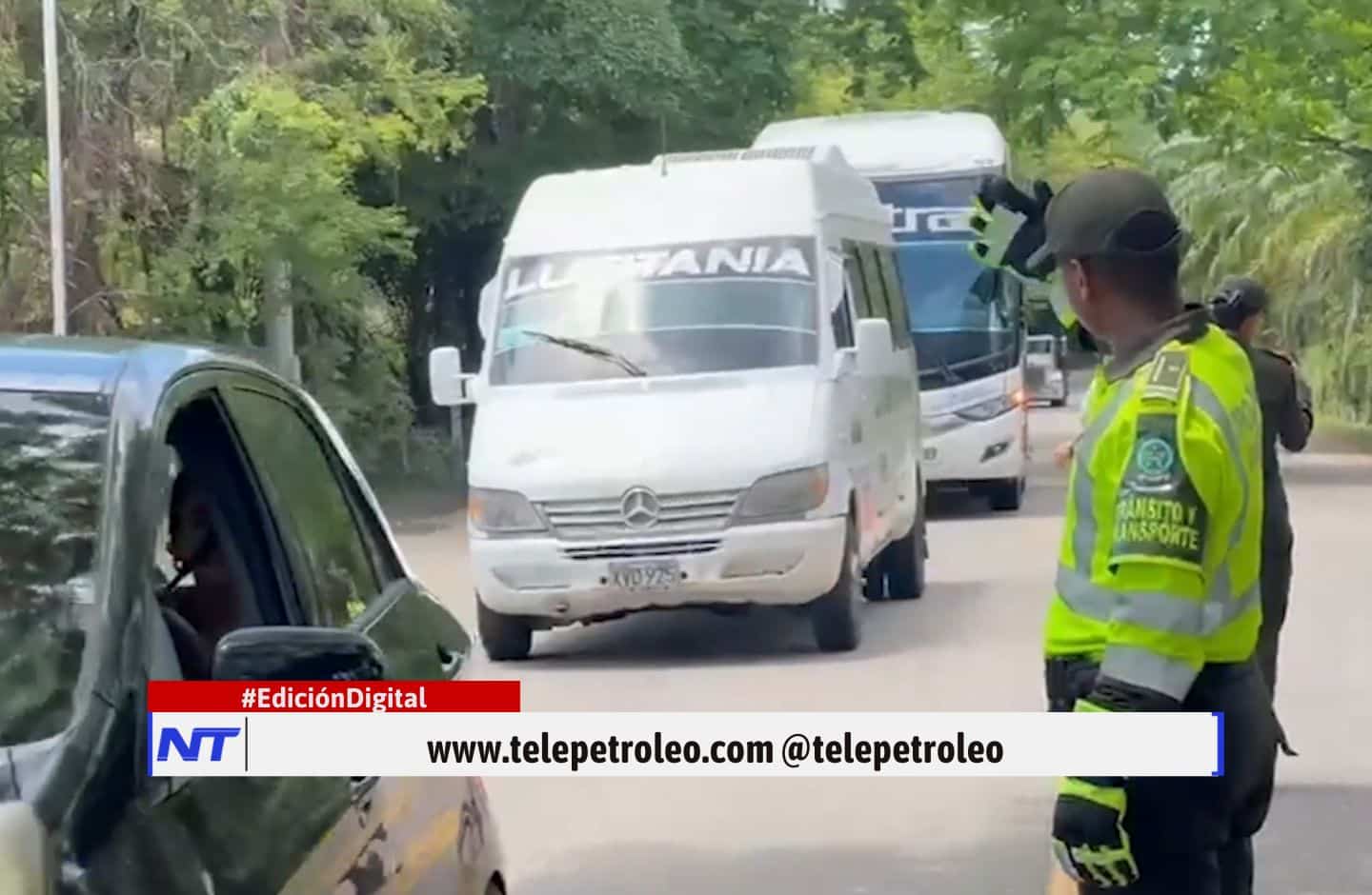 operativo de seguridad vial en el Magdalena Medio, seguridad vial en el Magdalena Medio, movilidad en el puente festivo, control de tránsito en el Magdalena Medio, restricción de vehículos de carga, recomendaciones para viajeros, Policía de Tránsito Magdalena Medio, tráfico durante festivos, prevención de accidentes en carretera, campañas viales en el Magdalena Medio