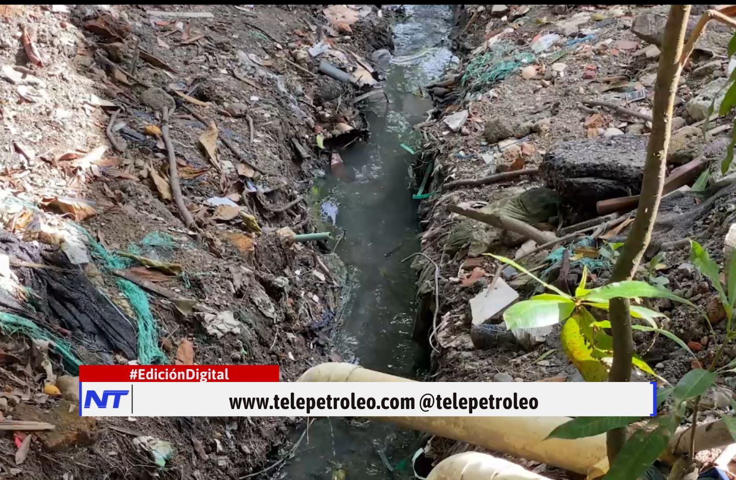 levantamiento topográfico en el barrio Arenal, drenaje en el barrio Arenal, alcantarillado en Barrancabermeja, polideportiva del barrio Arenal, intervención de Aguas de Barrancabermeja, infraestructura urbana en Barrancabermeja, limpieza de pozos en barrios, escorrentía aguas lluvias, mantenimiento de espacios deportivos, legalización urbanística en barrios
