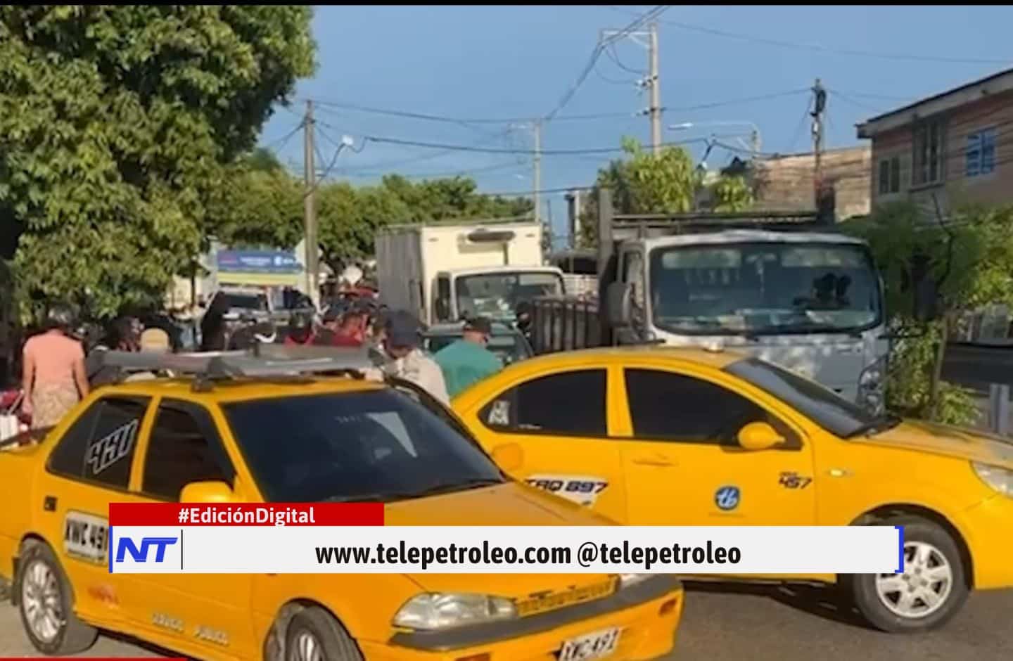 Protesta de taxistas en Barrancabermeja, taxistas en paro Barrancabermeja, bloqueos de taxistas Barrancabermeja, diálogo autoridades y taxistas Barrancabermeja, acuerdos con taxistas en Barrancabermeja, manifestaciones de taxistas Barrancabermeja, movilidad afectada en Barrancabermeja, taxistas levantan bloqueos Barrancabermeja, paro de transporte en Barrancabermeja, gremio de taxistas Barrancabermeja
