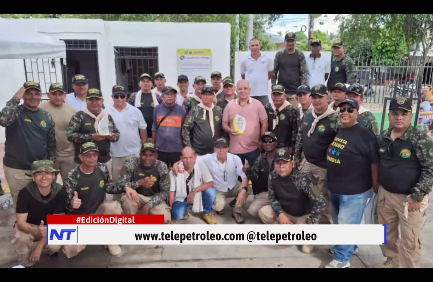 Día del veterano en Puerto Berrío, homenaje a los veteranos en Puerto Berrío, celebración del día del veterano, veteranos del Ejército Nacional, reconocimiento a los héroes de la patria, acto conmemorativo para veteranos, veteranos de la fuerza pública en Puerto Berrío, Robinson Baena homenaje a veteranos, reserva activa del Ejército en Puerto Berrío, homenaje militar en Puerto Berrío