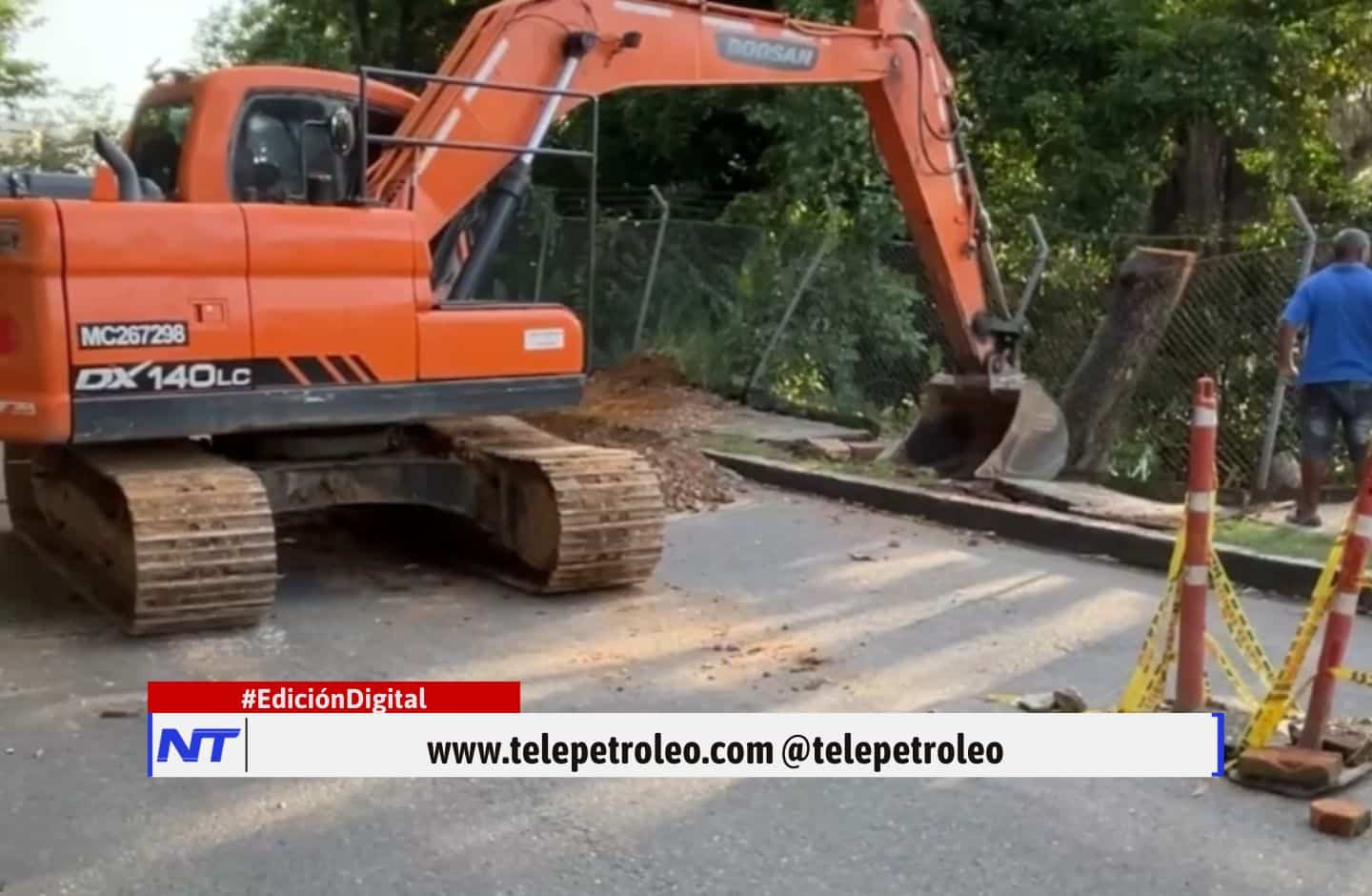 obras de emergencia en Barrancabermeja, reparación del colector en Laya Herrera, trabajos de infraestructura en Barrancabermeja, avenida Circunvalar Barrancabermeja, emergencia por lluvias en Barrancabermeja, recuperación de vías en Barrancabermeja, Secretaría de Infraestructura Barrancabermeja, mantenimiento vial en Barrancabermeja, obras públicas en Barrancabermeja, rehabilitación del terreno erosionado Barrancabermeja