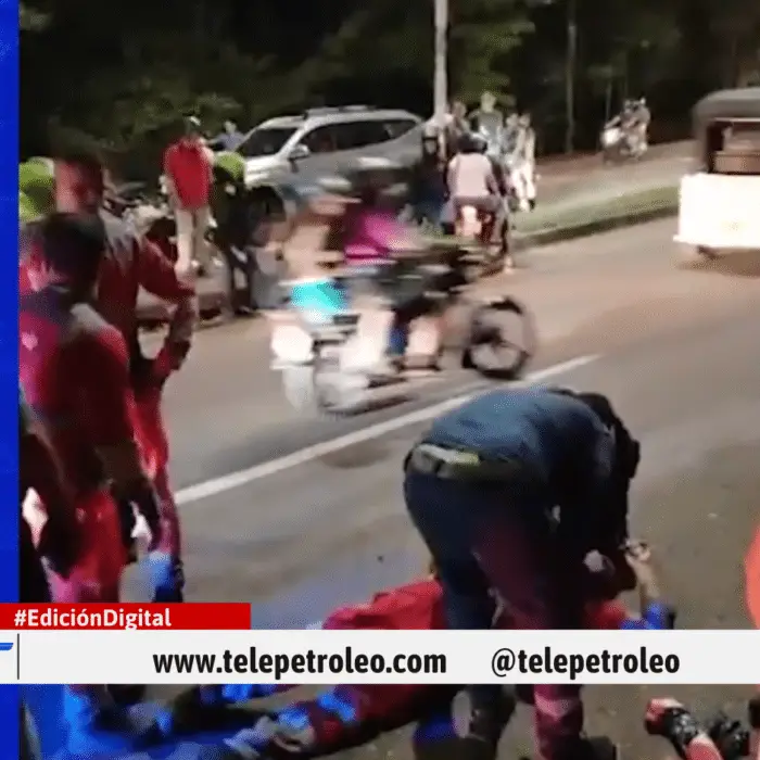 Accidente de tránsito deja dos personas lesionadas tras choque con carreta de aseo