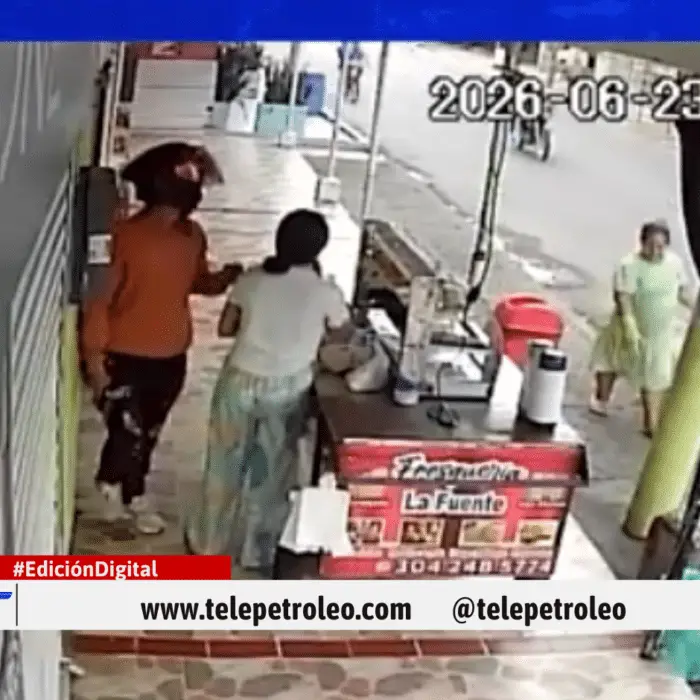 Alerta 2 delincuentes protagonizan robo en negocio de fritos en Barrancabermeja y todo quedó grabado